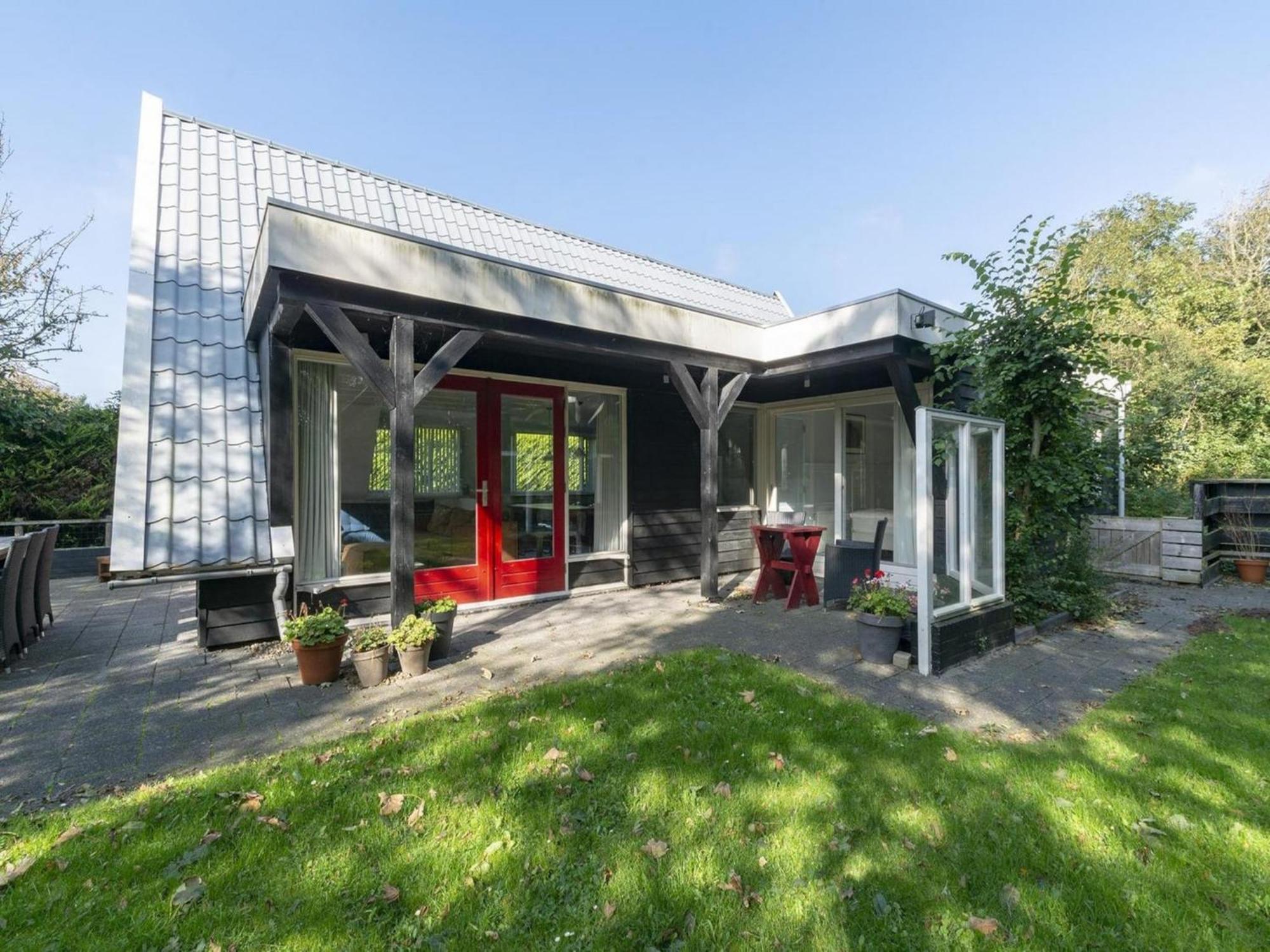 Elegant Villa With Garden And Terrace Callantsoog Exterior photo