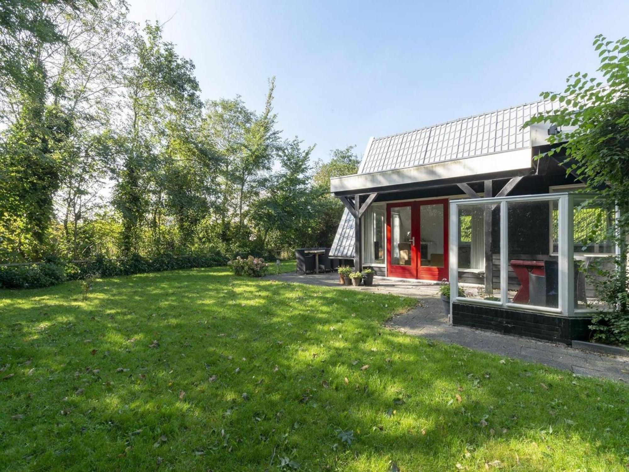 Elegant Villa With Garden And Terrace Callantsoog Exterior photo